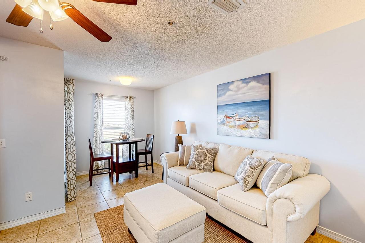 Gulf Island Condos II Navarre Room photo