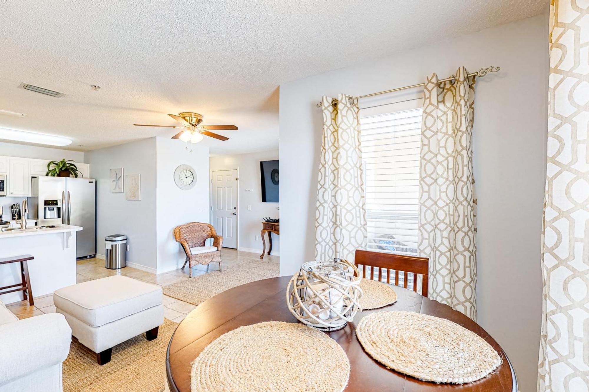 Gulf Island Condos II Navarre Room photo