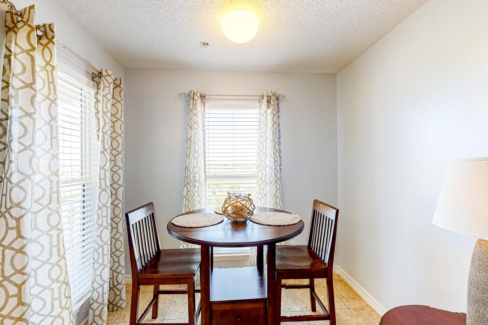 Gulf Island Condos II Navarre Room photo